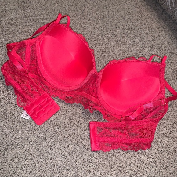 NWOT Marilyn Monroe Lace Push Up Bra - Picture 7 of 9